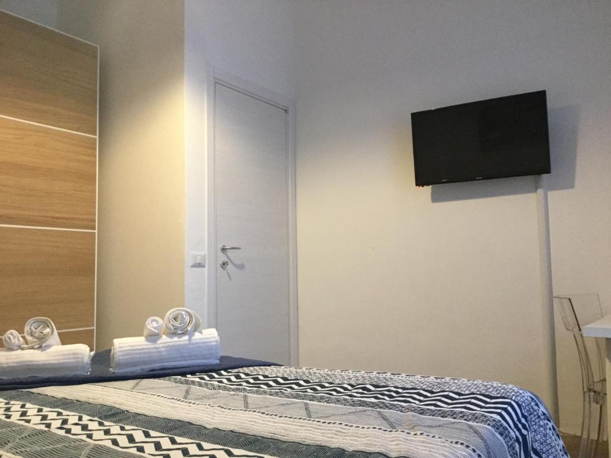 Casa Vittoria - A Pochi Passi Da Porta Romana Διαμέρισμα Σιένα Εξωτερικό φωτογραφία