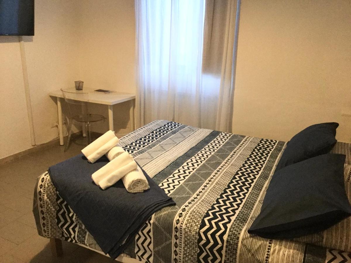Casa Vittoria - A Pochi Passi Da Porta Romana Διαμέρισμα Σιένα Εξωτερικό φωτογραφία